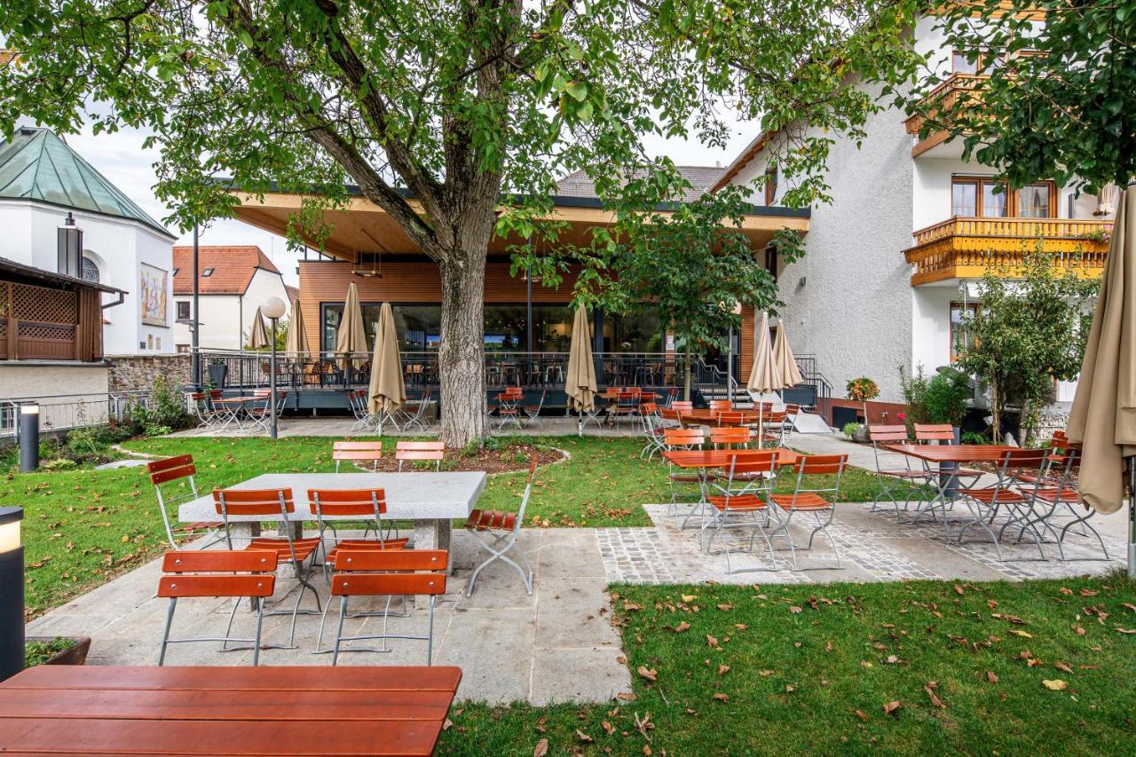 Landgasthof Moser & Restaurant Bootshaus Windorf  ภายนอก รูปภาพ