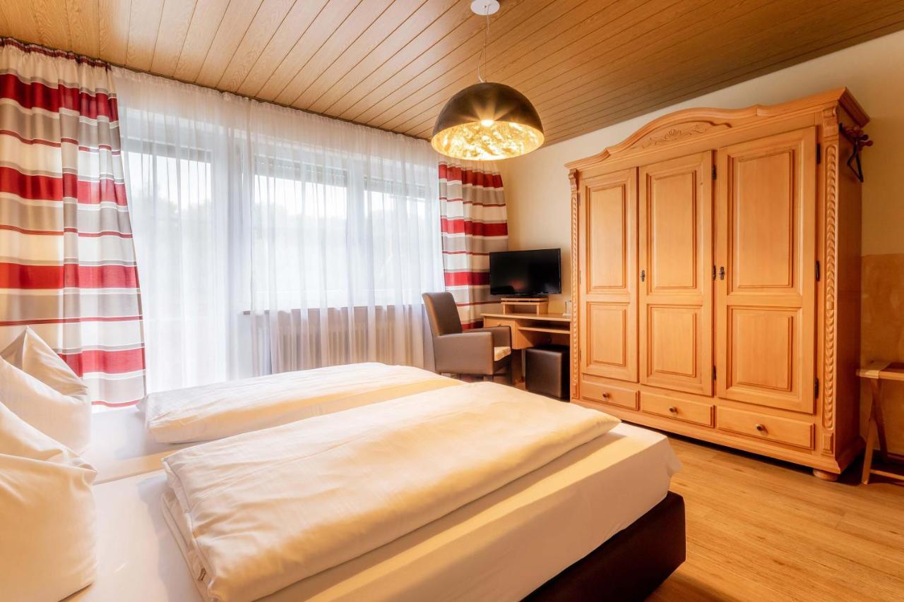 Landgasthof Moser & Restaurant Bootshaus Windorf  ภายนอก รูปภาพ